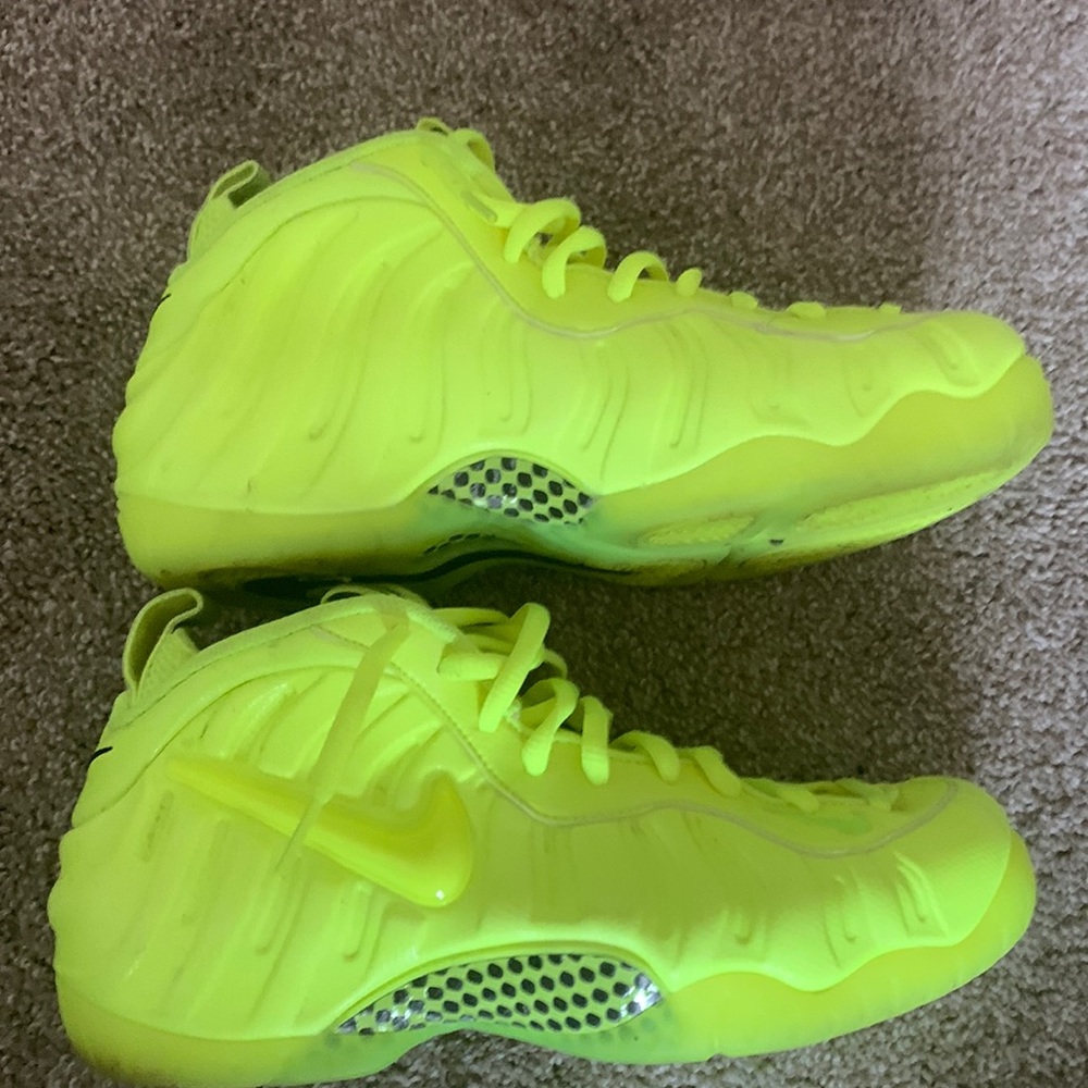 Nike foamposite Volts
